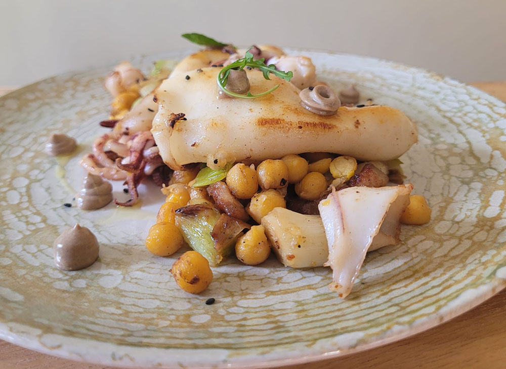 ·V· GASTROBAR calamar planxa